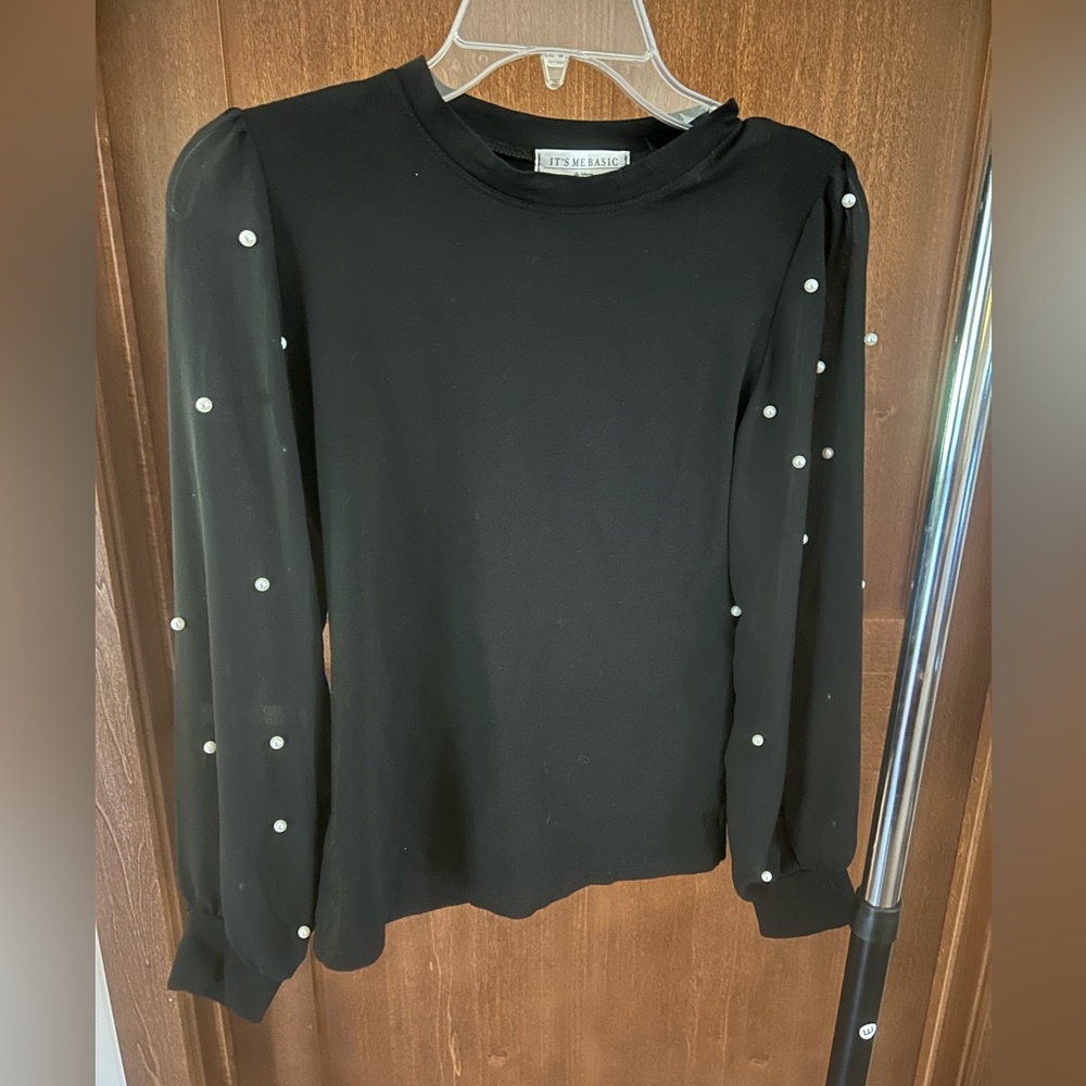 Elegant Black Pearl Sleeve Women's Top